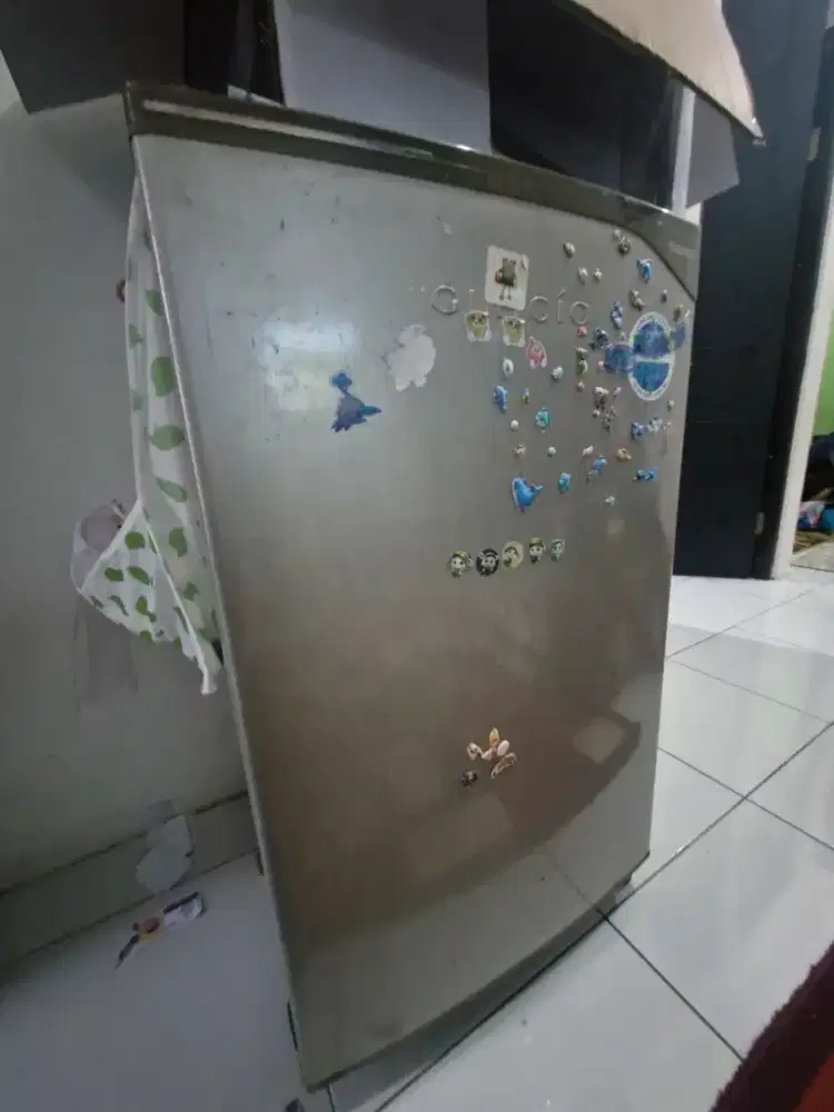 Kulkas Toshiba Glacio 1 pintu