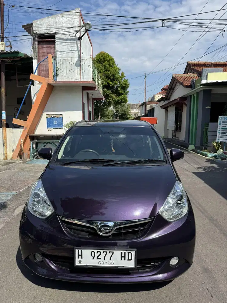 DAIHATSU SIRION 1.3 RS AUTOMATIC UNGU 2013