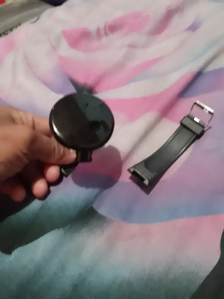 Dijual jam d 18 tangan masih mulus bisa dikirim