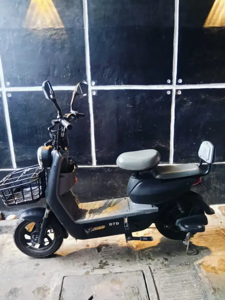 Di jual sepeda listrik uwinfly D7D