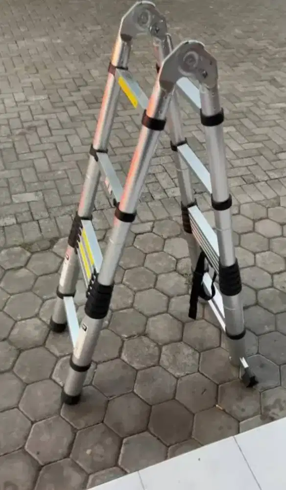 Tangga teleskopik 5 mtr