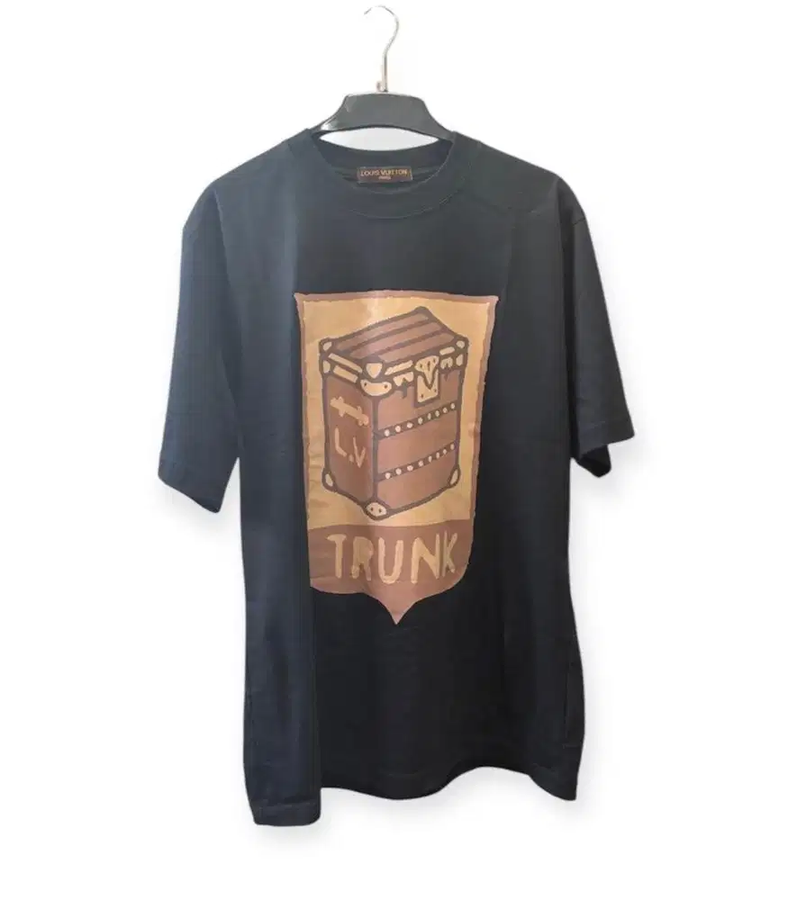 Kaos preloved bal hitam coklat depan blakng LV