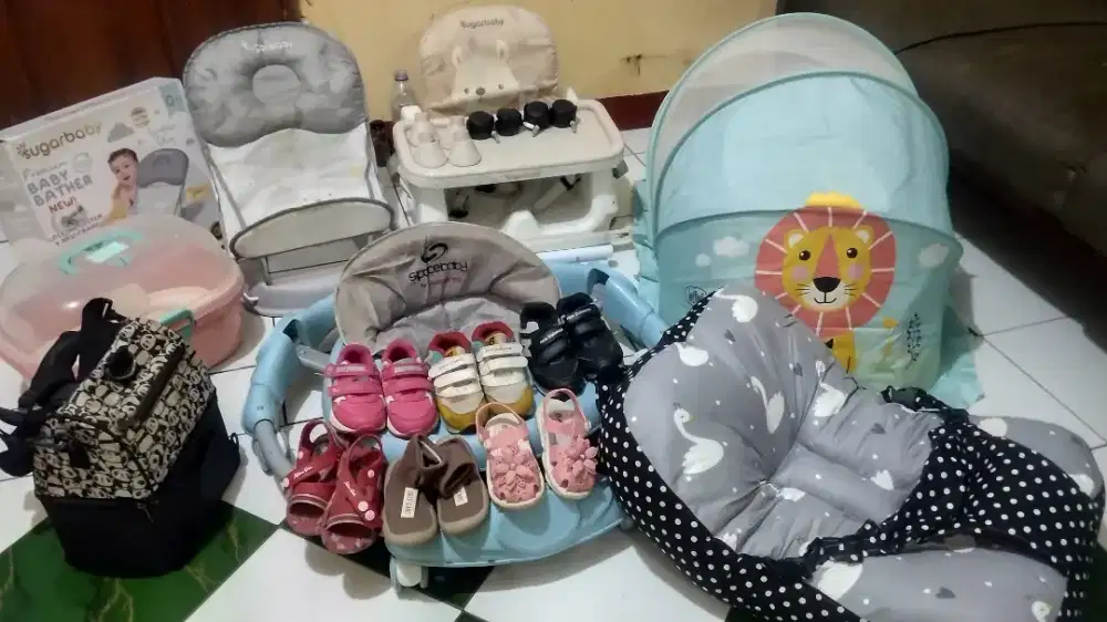 PAKET PERLENGKAPAN BAYI PRELOVED