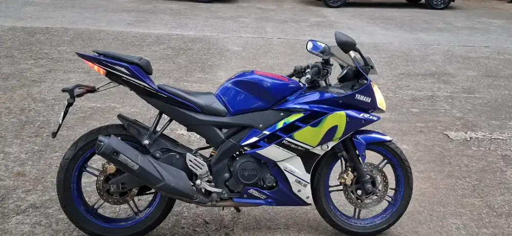 YAMAHA R15 V2 MOVISTAR 2015