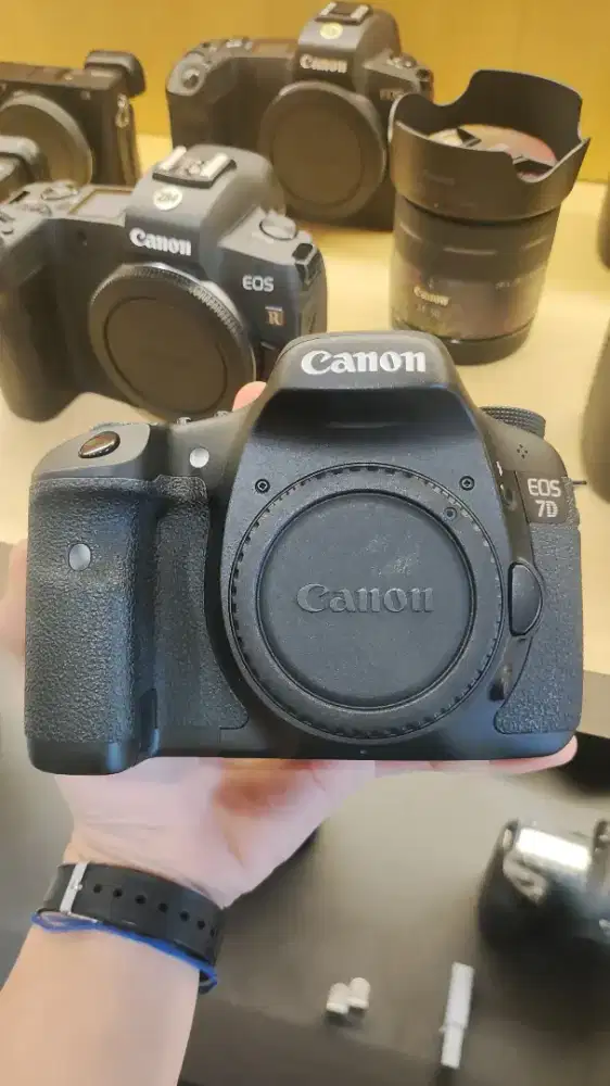 Kamera Canon Eos 7D Body Only Like New SC 11k