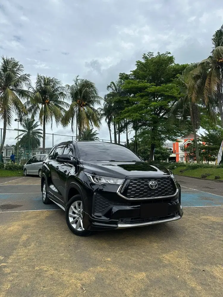 Toyota Innova Zenix V Hybrid Modellista 2023