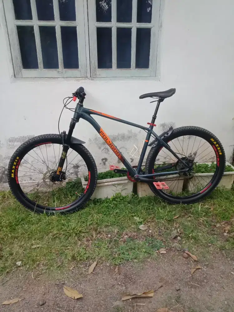 Polygon Xtrada 6 size M full upgrade warna keren.