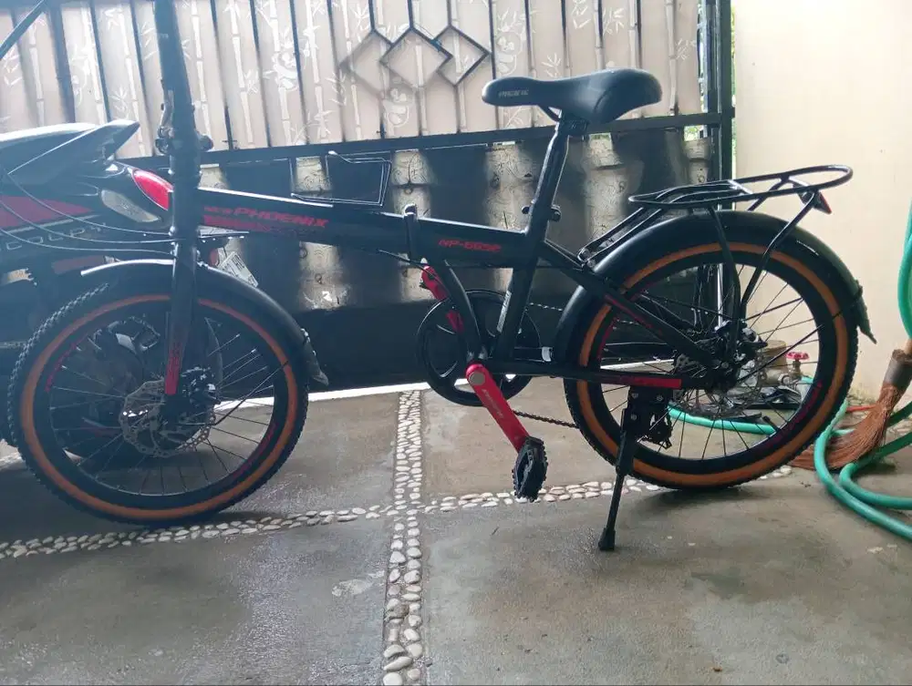Sepeda lipat Phoenix
