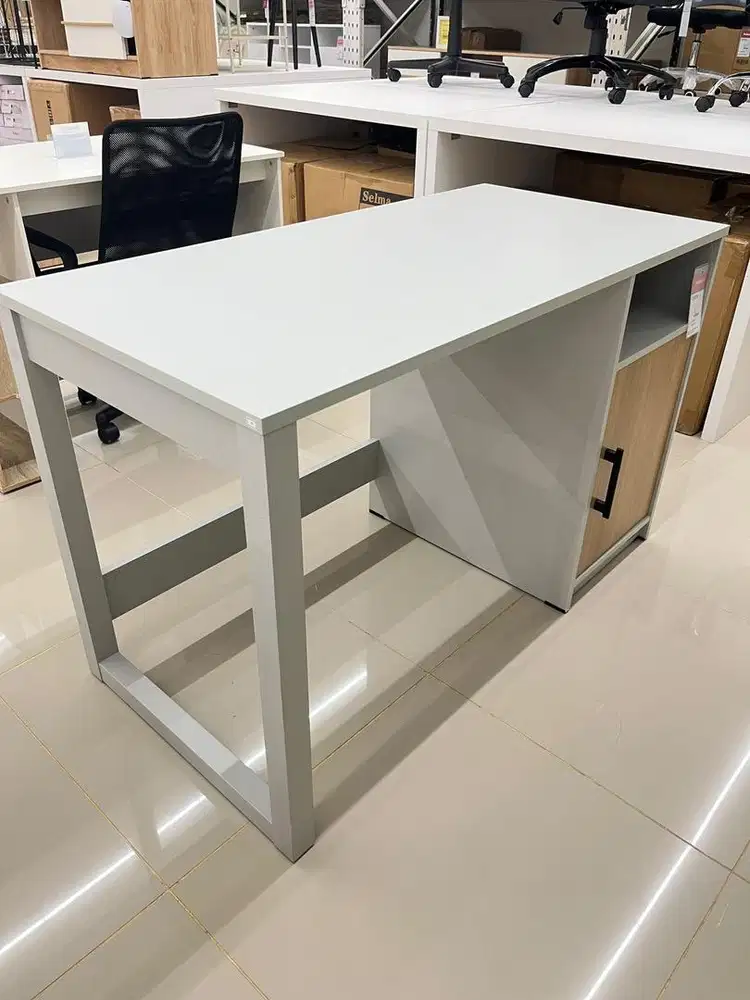 Meja kuho office cabinet selma