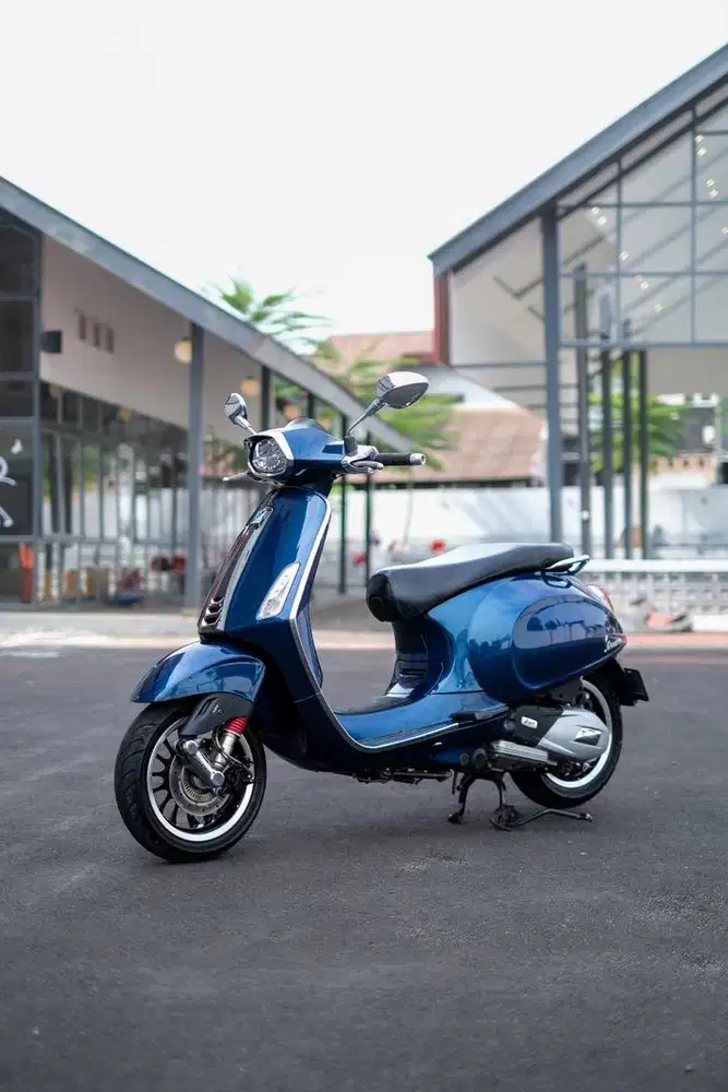 PIAGGIO VESPA SPRINT IGET ABS FACELIFT 2022 TERMURAH BISA KREDIT