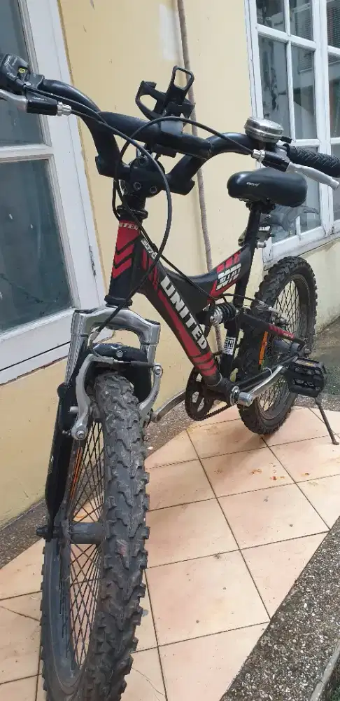 United TMS 3070 - 20 Inch