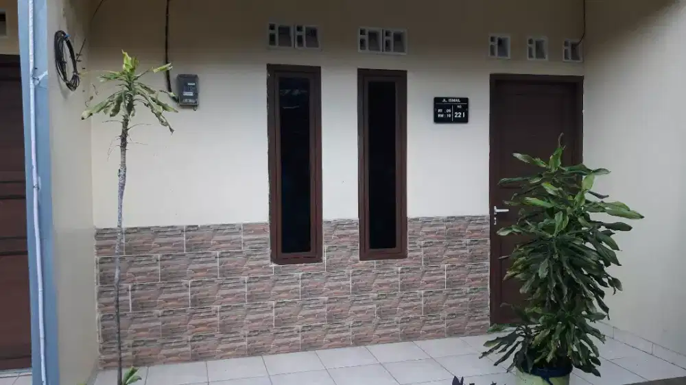 Di sewakan kontrakan di tanah kusir kebayoran lama