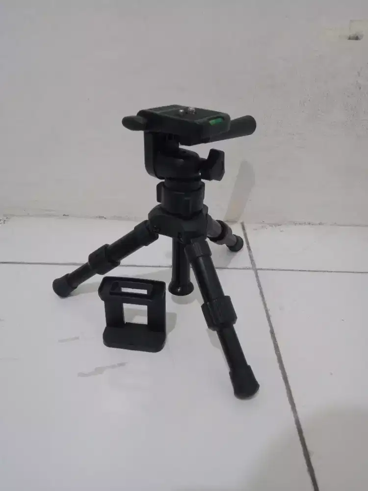 Tripod kecil buat kamera dan hp