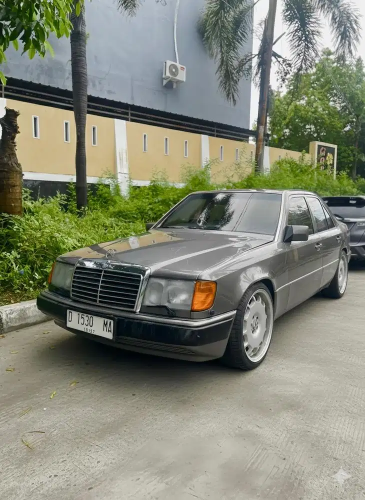 Mercedes Benz w124 300E SPC Automatic