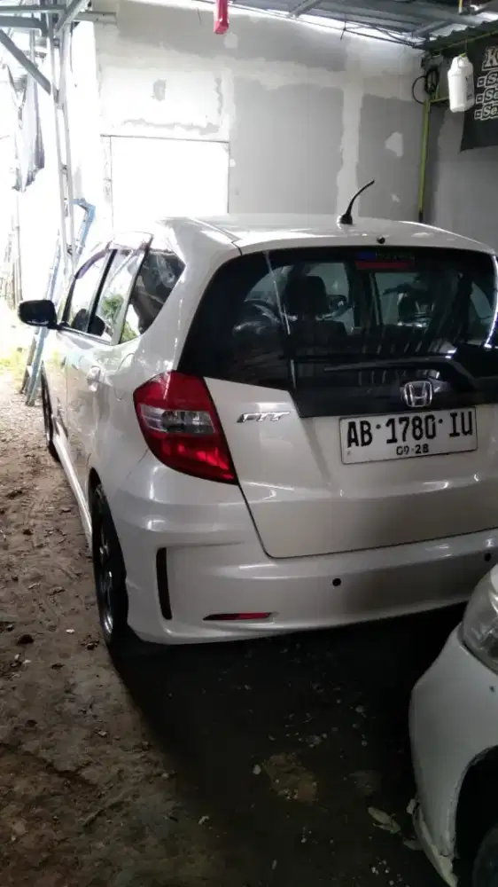 Honda jazz tahun 2012