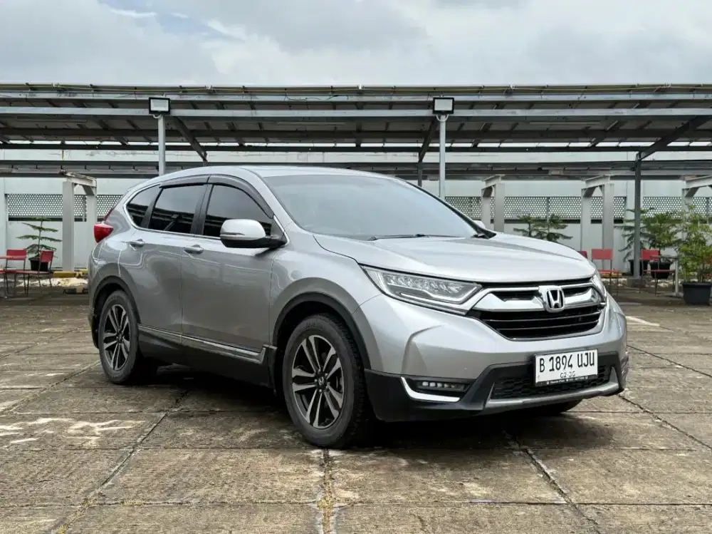 (km 40rb)Honda Crv 1.5 AT. Turbo Prestige. Tahun 2019. Silver.