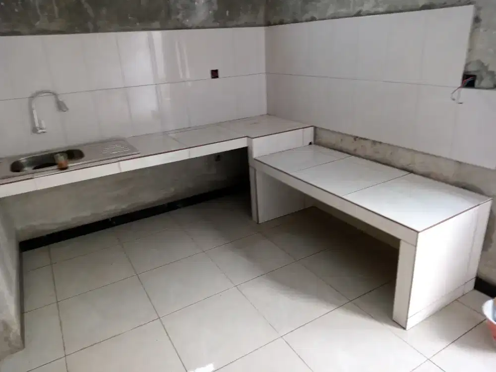 pemasangan keramik granit dan batu alam langsung tukang