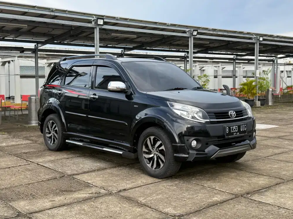 (km 64rb)Toyota Rush S TRD 1.5 MT. Tahun 2016. Hitam. Perfect cond