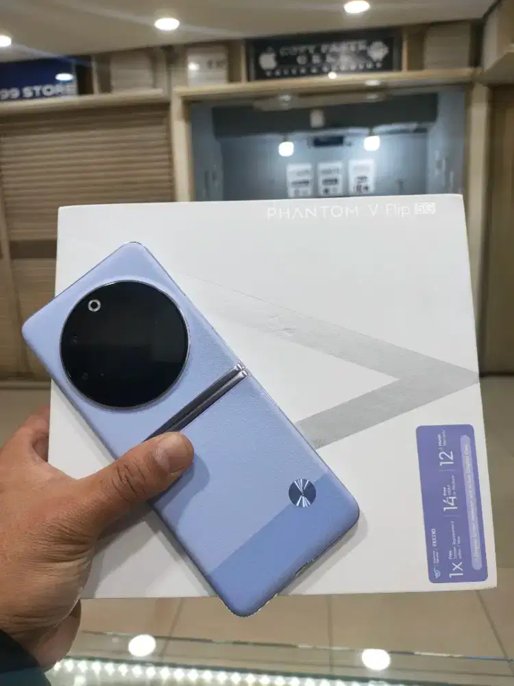 PHANTOM V FLIP 5G ram8/256 fullset mulus no minus