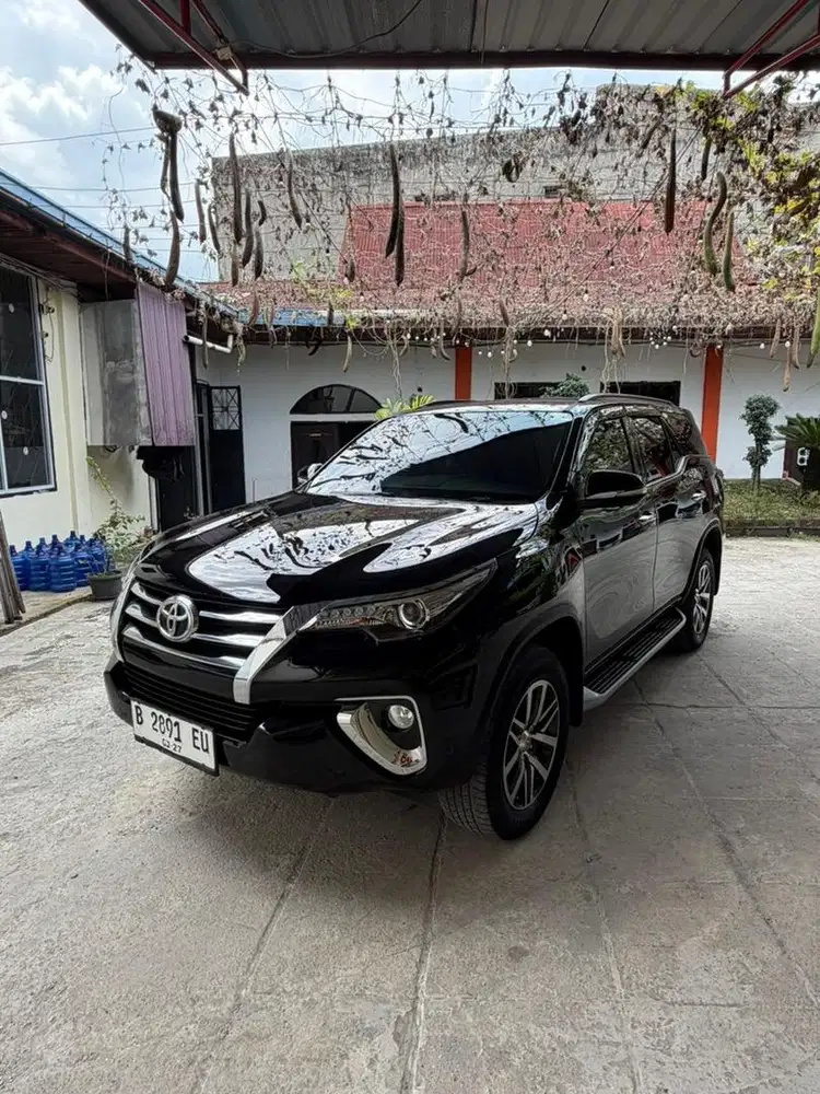 TOYOTA FORTUNER VRZ DIESEL 2.4 2017 AUTOMATIC