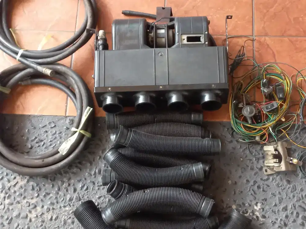 Blower plus evap AC mobil lengkap dgn selang dll