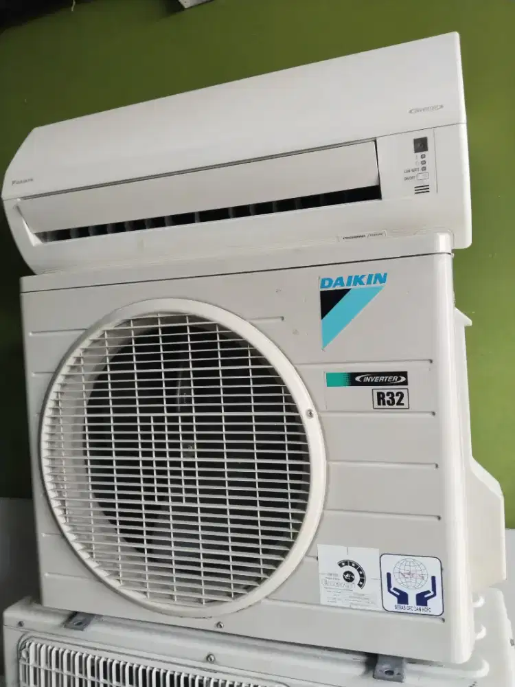 Ac daikin thailand inverter 1 pk r32 jual plus pasang barang ori