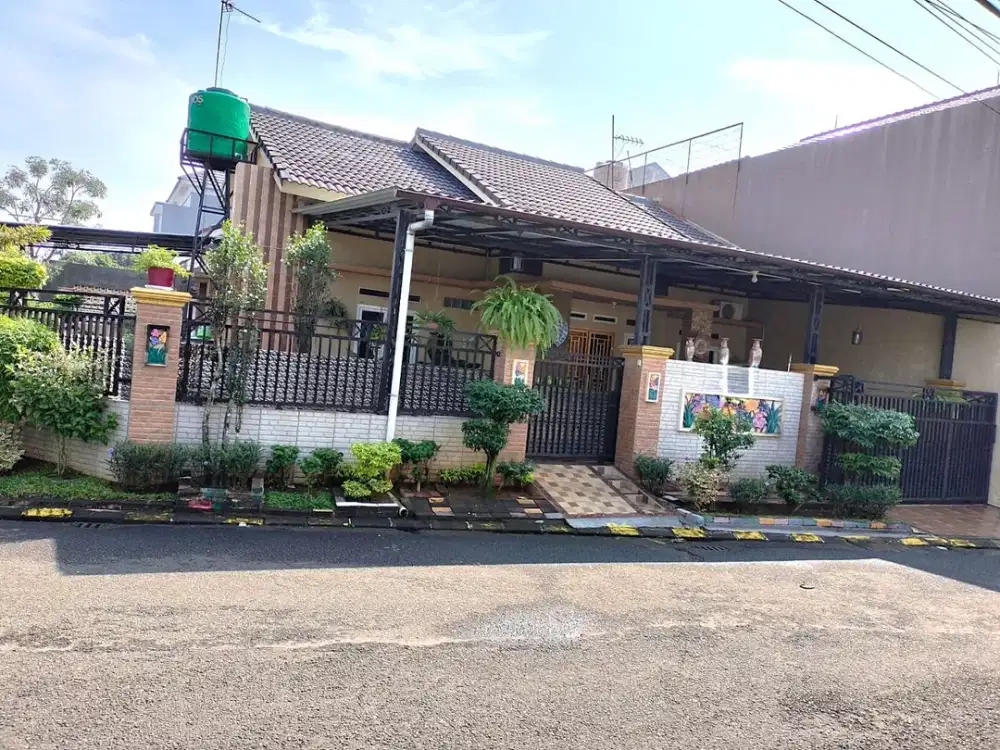 Rumah Hoek/Luas Tanah 194m di Cluster Melia Citra Raya, SHM & Siap Huni