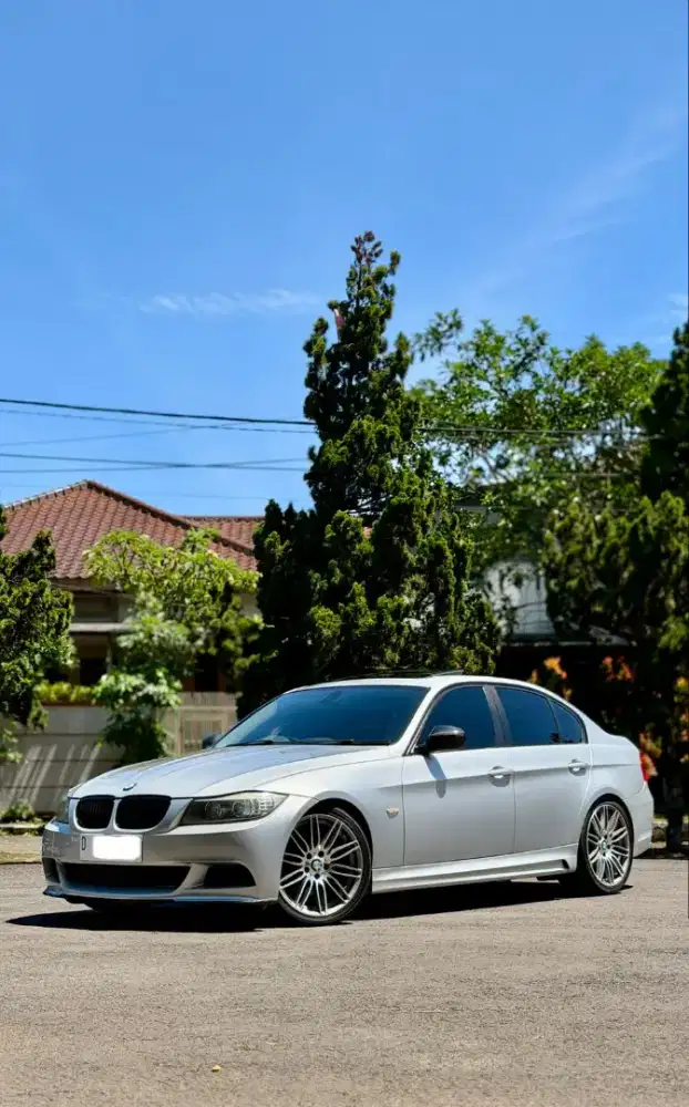 BMW E90 325i 2010
