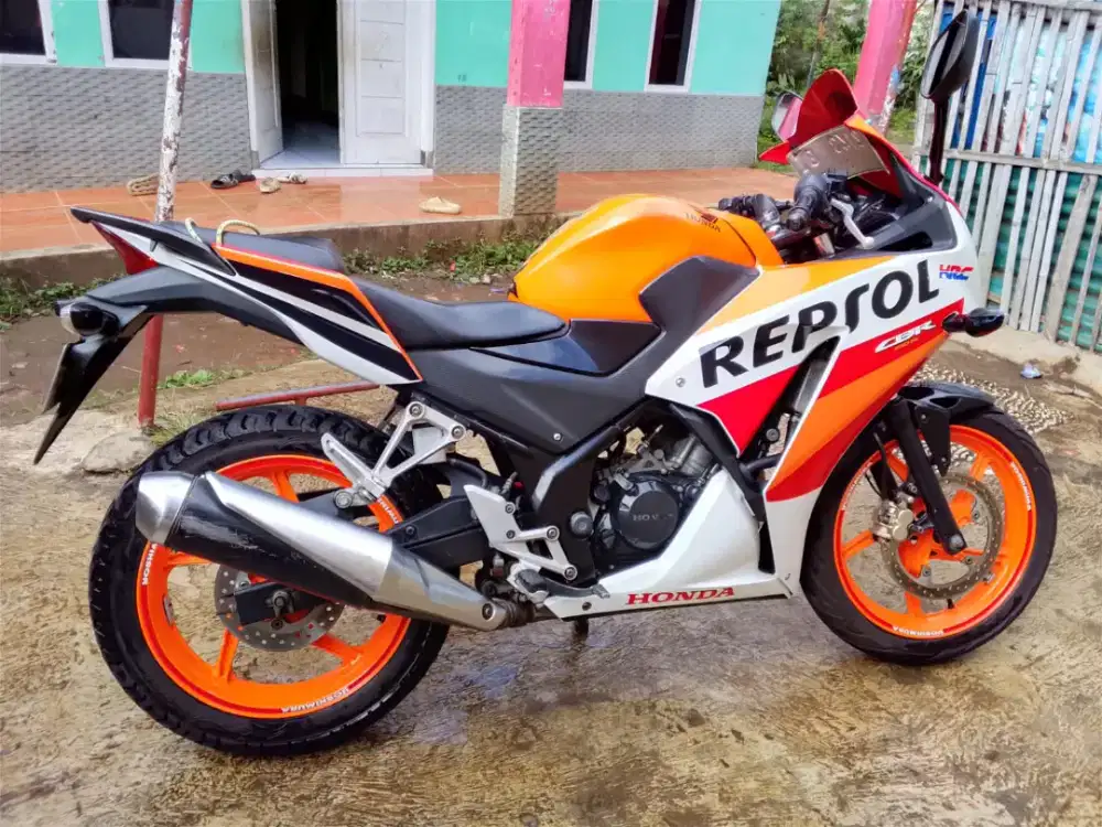 Honda cbr 150 2015 cimahii