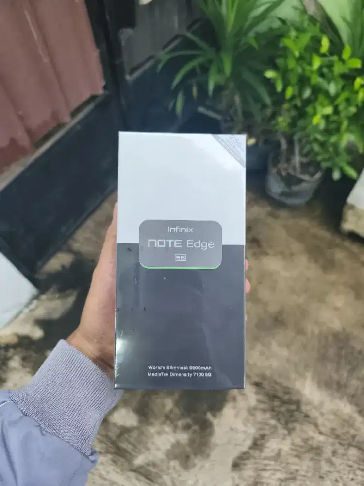 Infinix Note Edge 5G 8/256 Baru