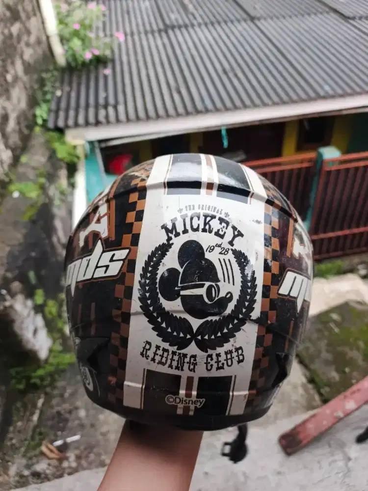Helm anak MDS Mickey