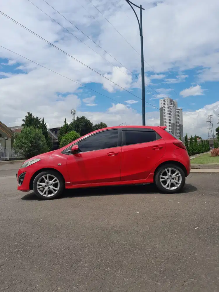 Mazda 2 2010 Bensin