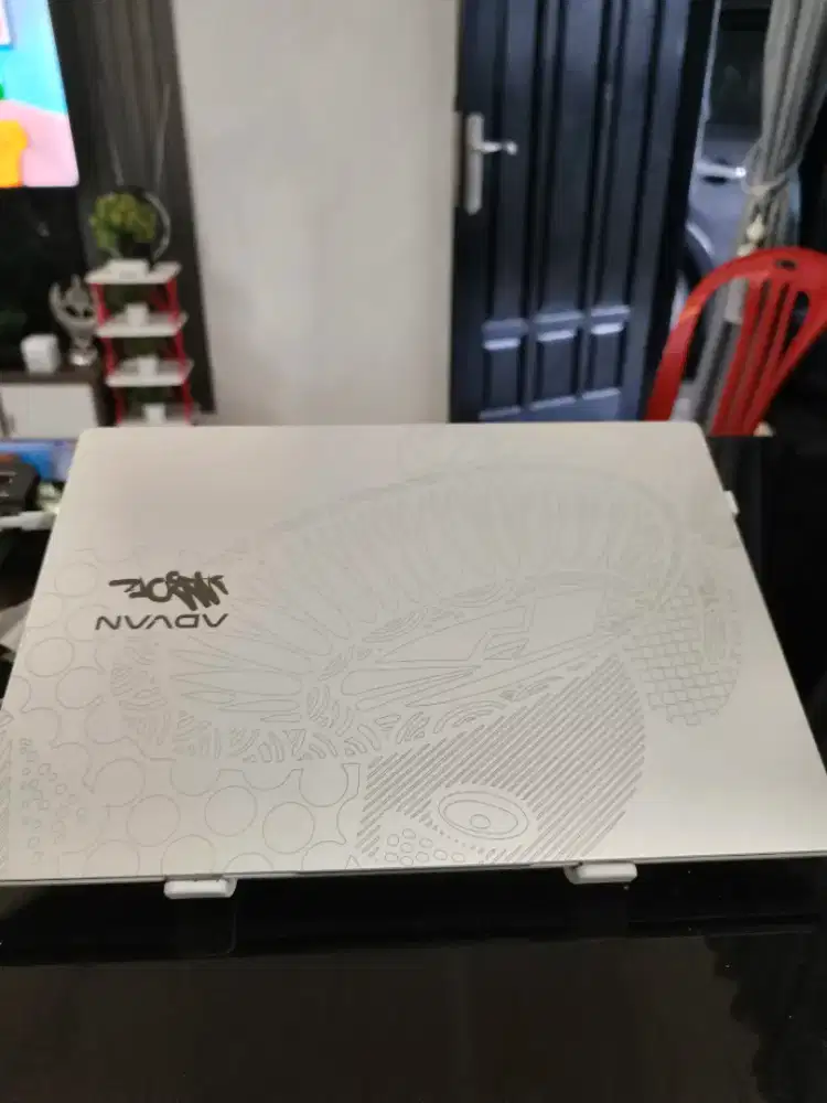 Laptop Advant x Darbotz