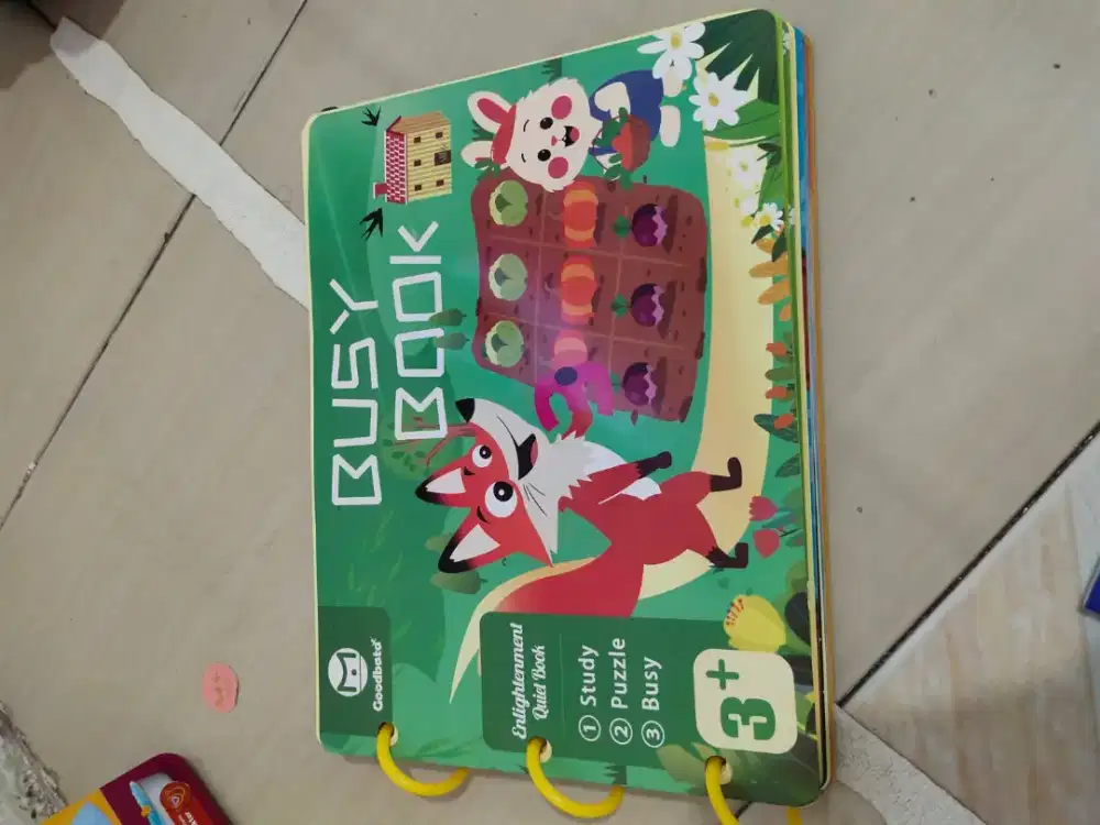 Buku stiker copot pasang