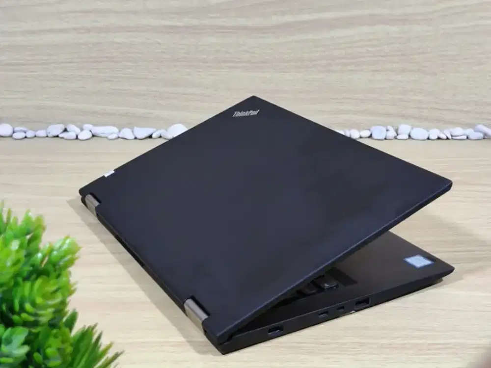 Lenovo ThinkPad Yoga 370 Touchscreen