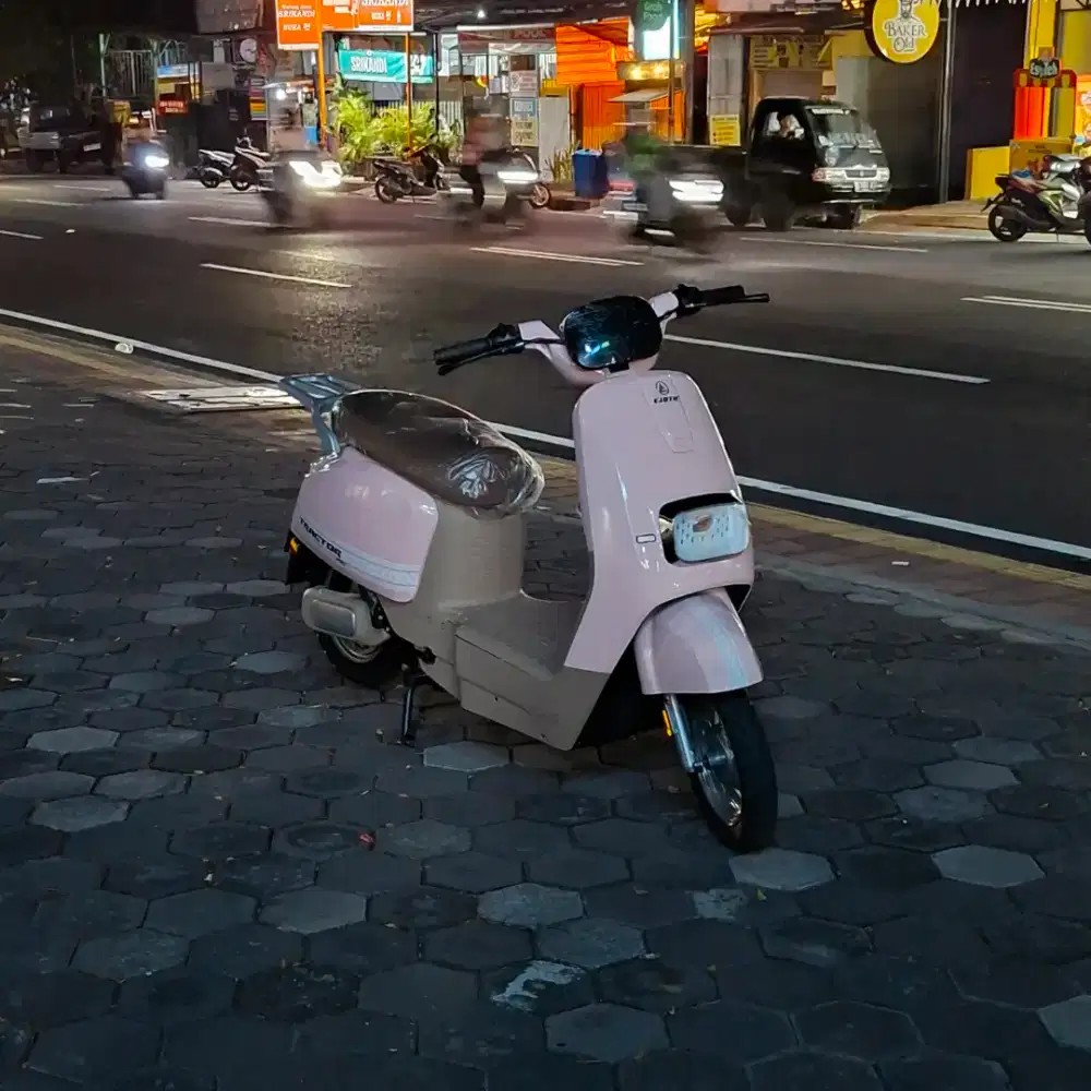 SEPEDA LISTRIK IMUT COCOK BUAT KERJA