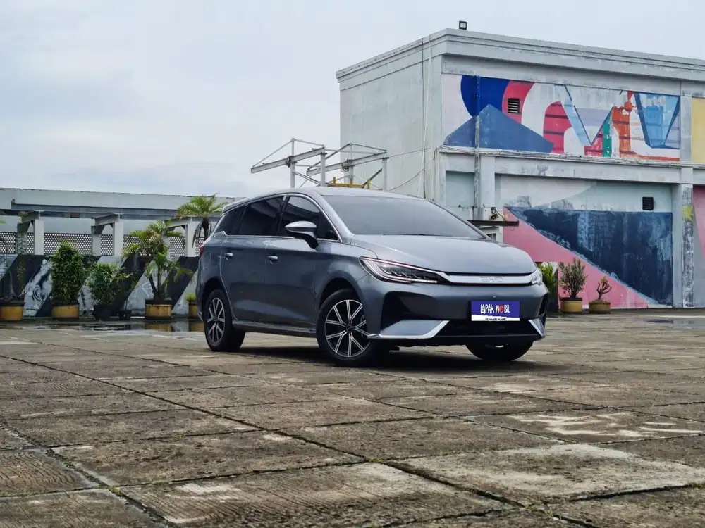 BYD M6 0.0 Strandard 2025 Km 12rb Tangan 1