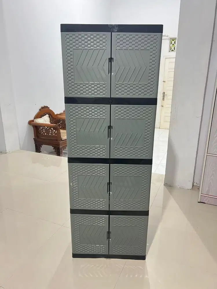 Lemari plastik 4 lantai