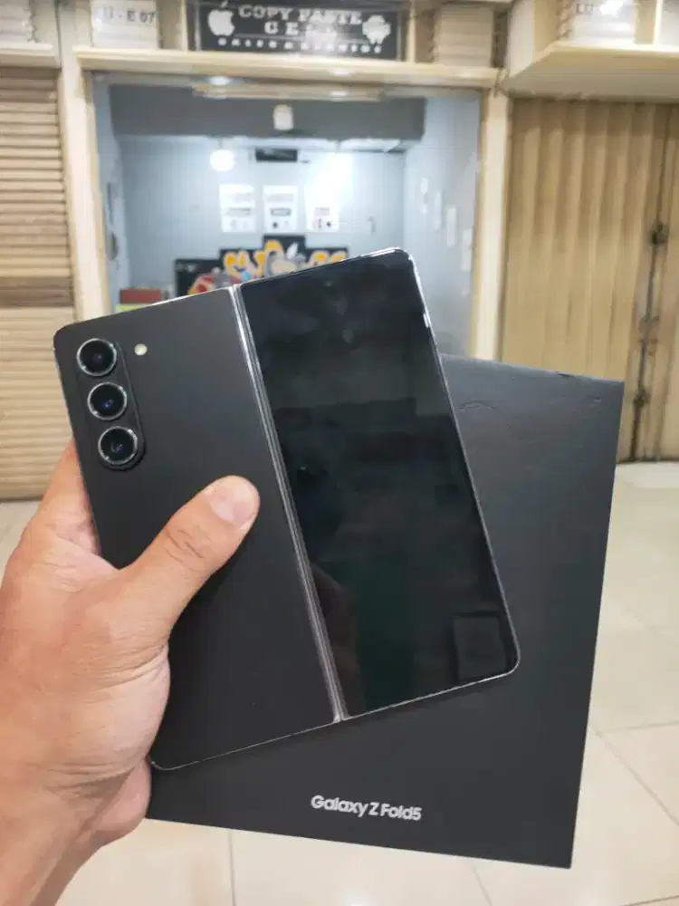SAMSUNG Z FOLD 5 5G RAM12/256 LENGKAP NO MINUS
