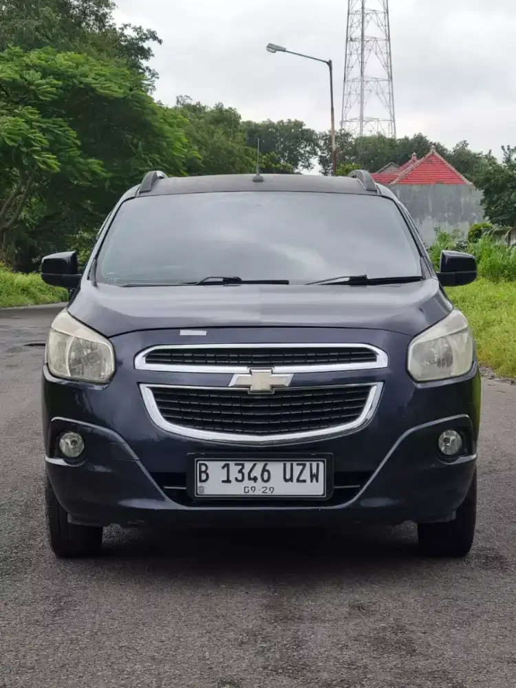 Chevrolet spin 1.5 LTZ bensin a/t 2013 bisa kredit