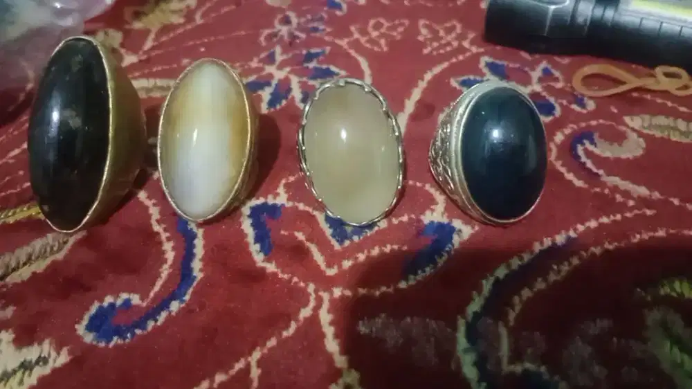 Jual semua batu akik dan 1 bacan 350 smua mimat wa