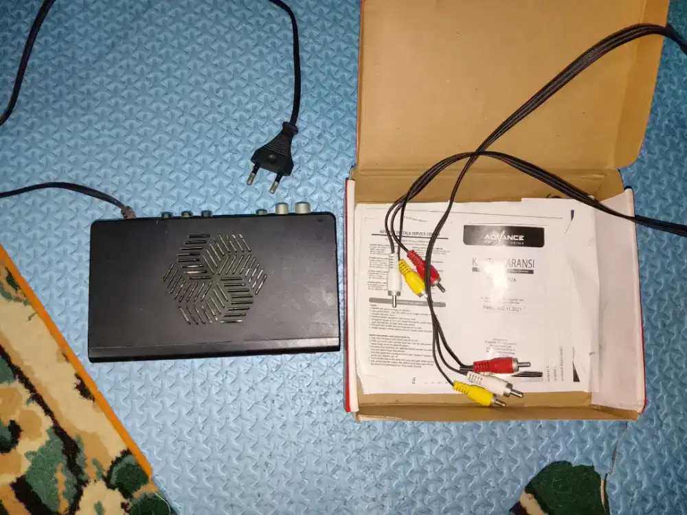 STB ADVANCE + KABEL RCA FULL SET