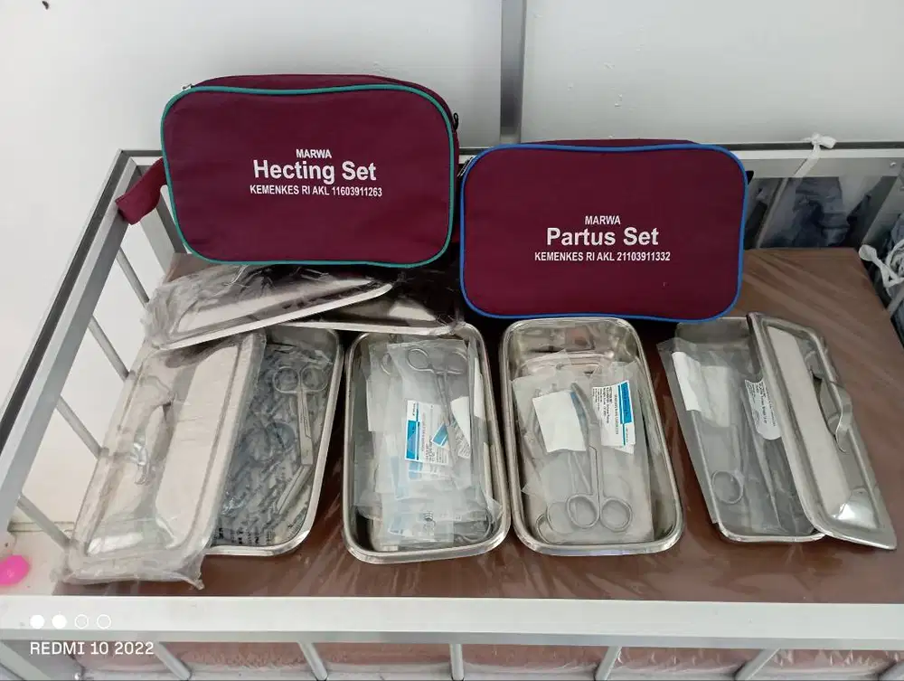 perlengkapan buka usaha praktek bidan atau dokter