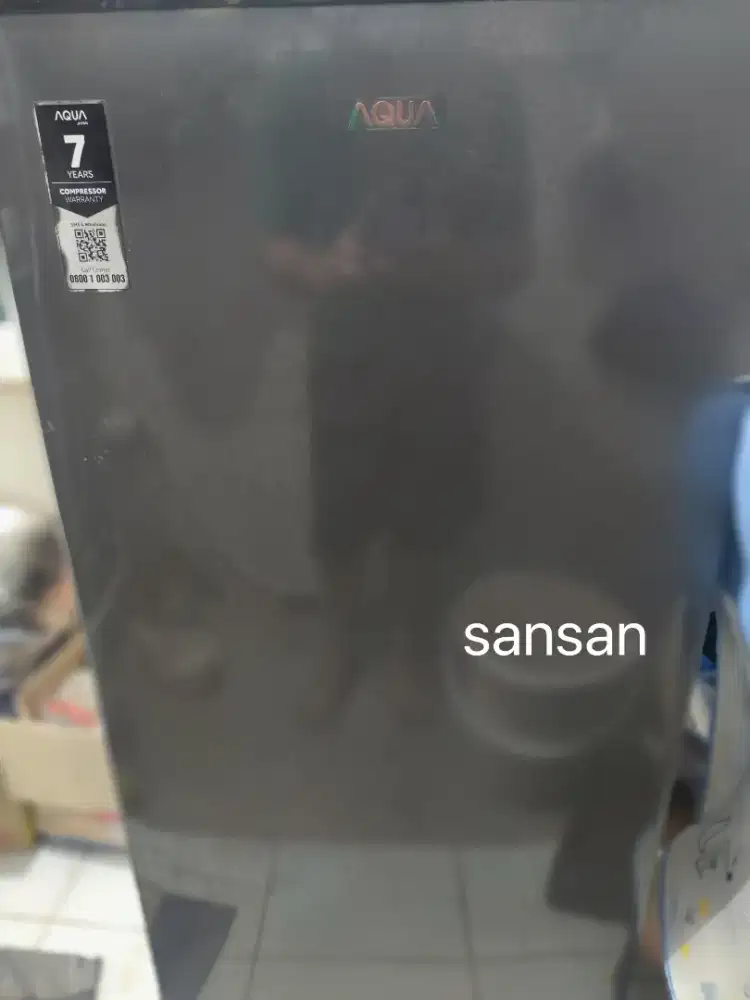 Kulkas Aqua AQR-D181