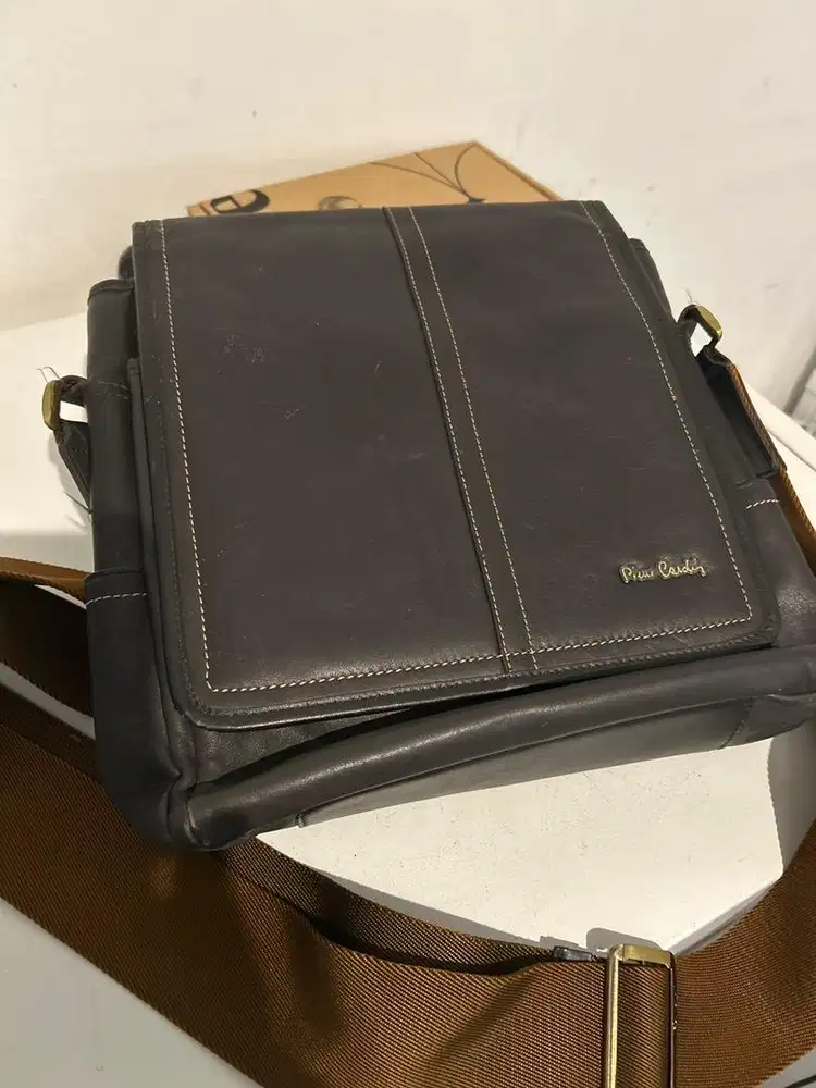 Tas merk pierre cardin asli