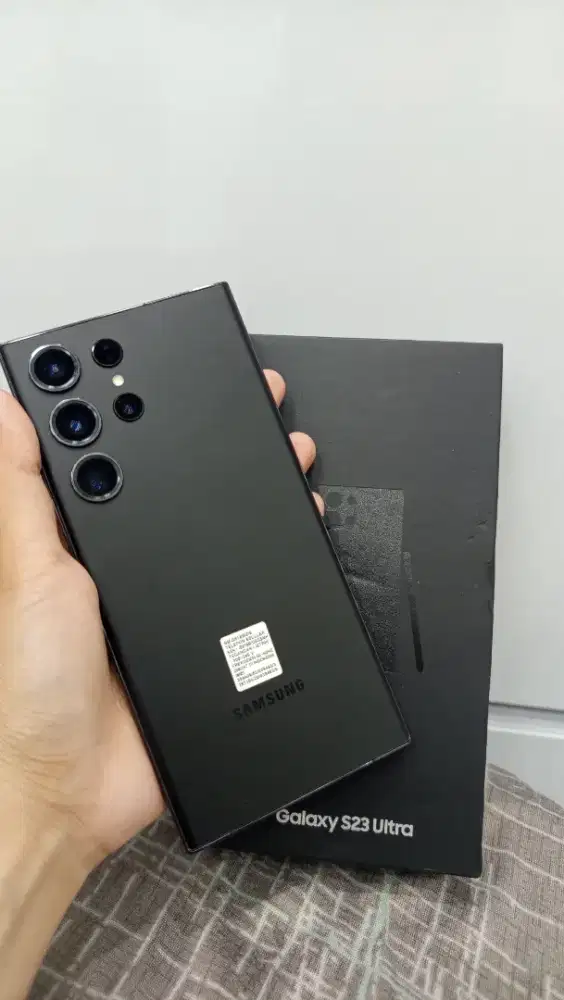 Samsung S23 ultra 12/512