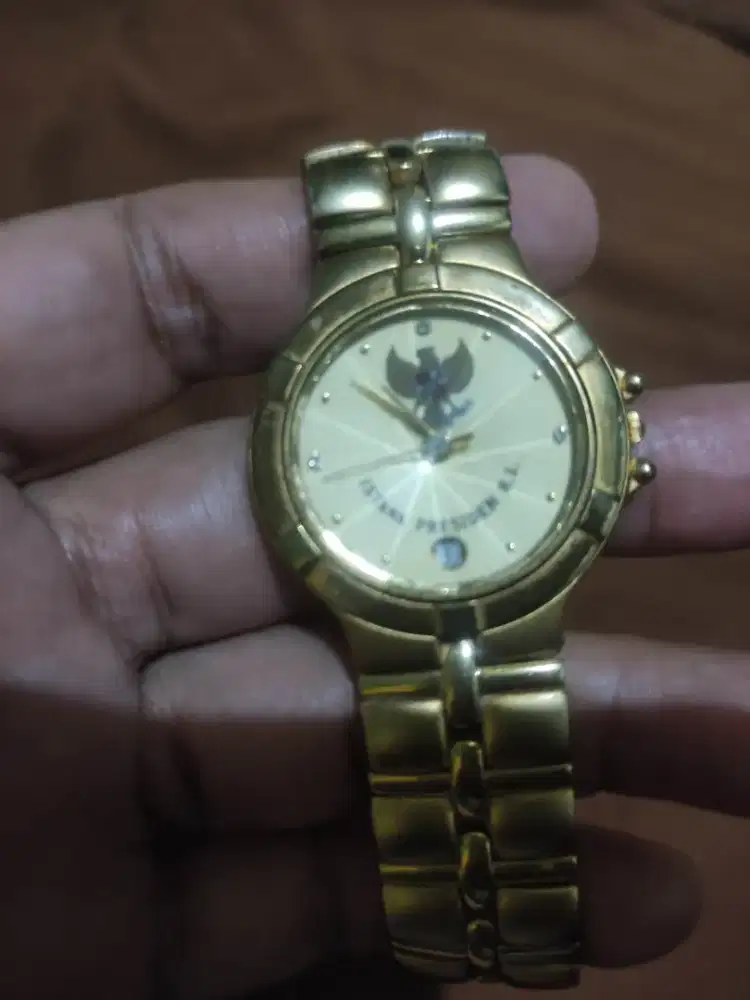 Jam tangan lapis emas 23k