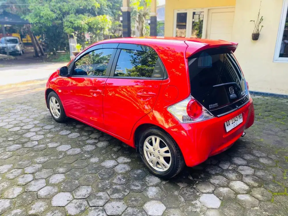 Brio E 2015 plat AA tangan pertama