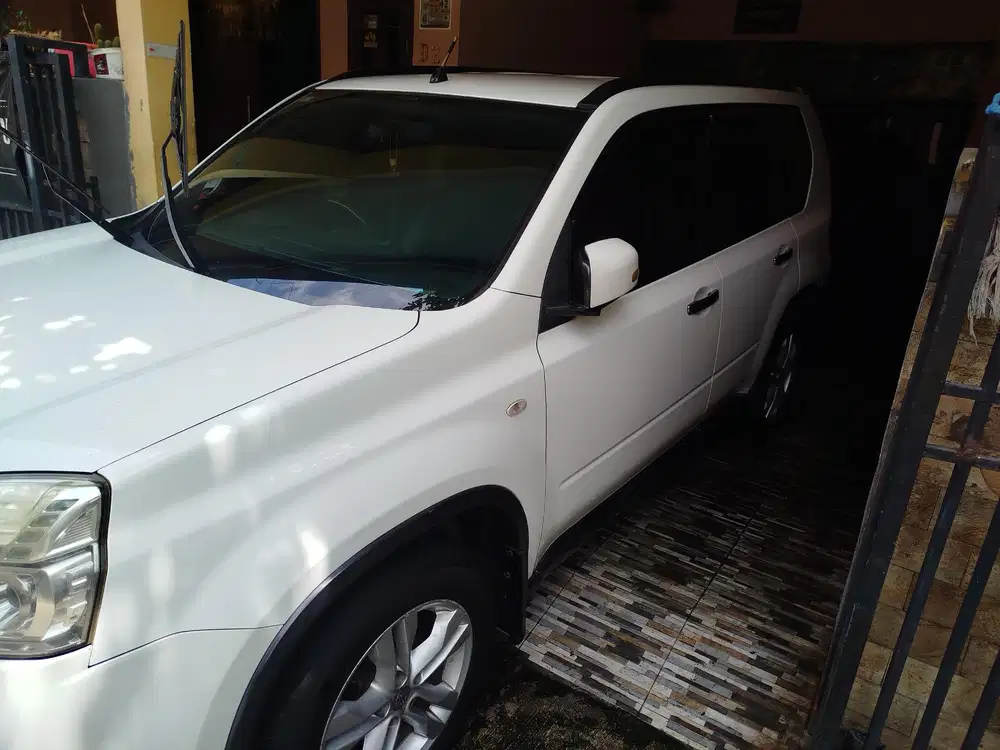 Nissan X-Trail 2012 Bensin