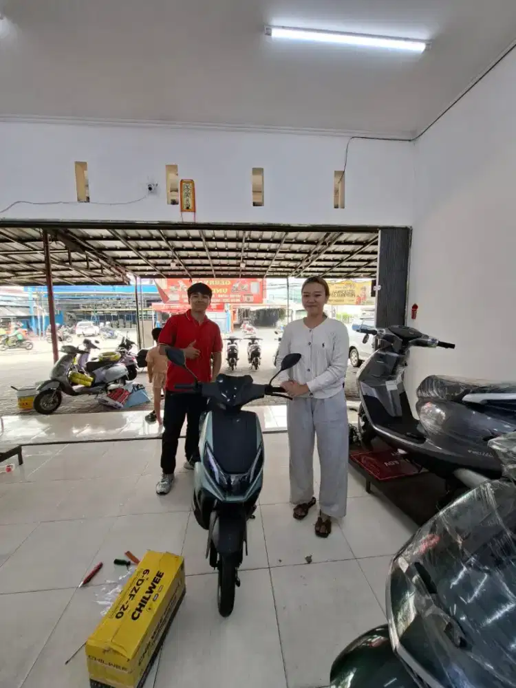 Sepeda listrik Uwinfly tipe D66a